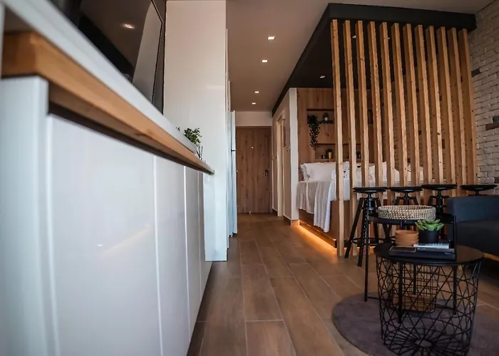 Cosea Living: Seaside Luxury Suite In Harbour 107A