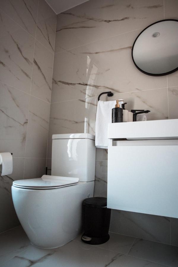 Cosea Living: Seaside Luxury In Harbour 107a * Πάφος